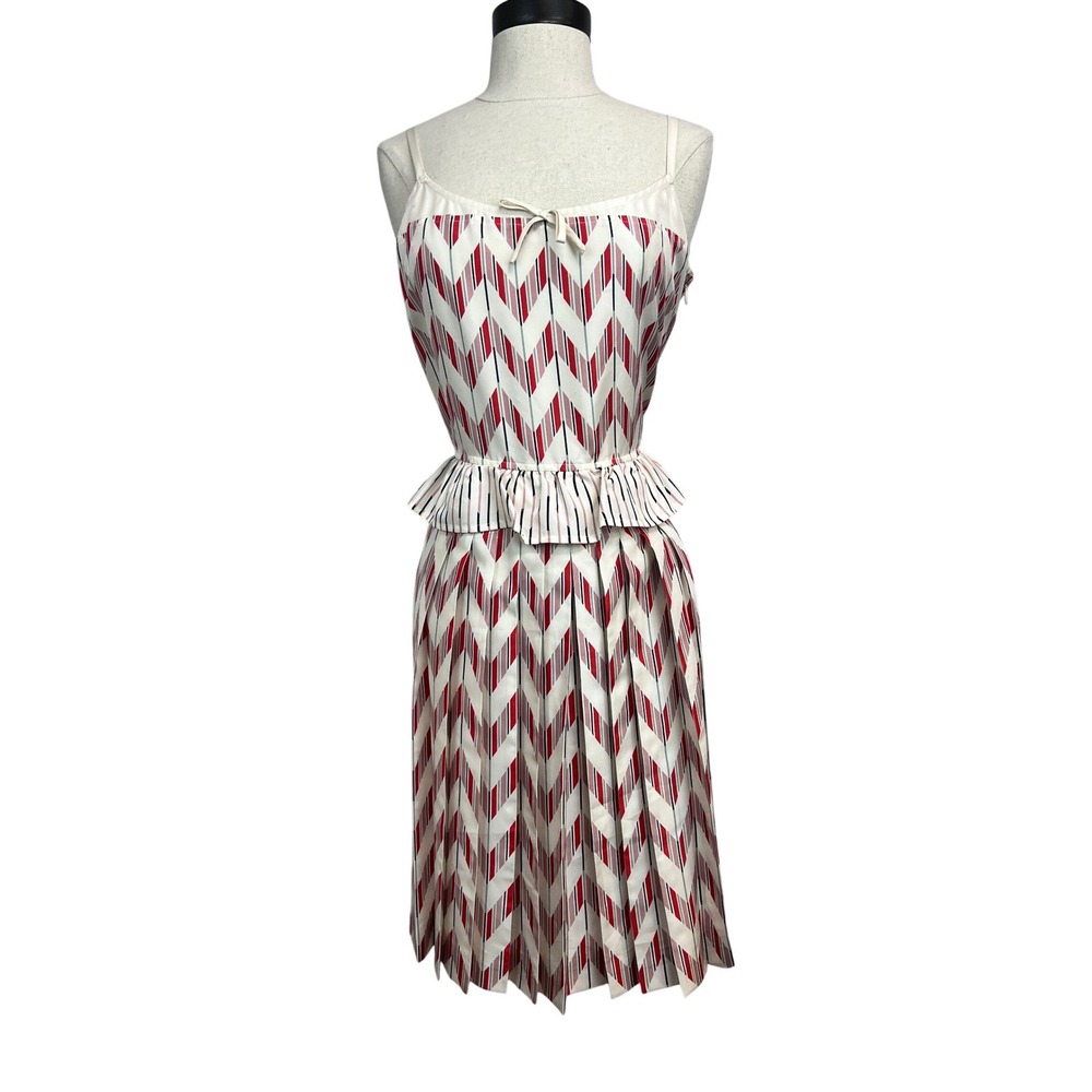 Marc by Marc Jacobs Silk Dress Womens 8 Tinted Pearl‎ Multi New Chevron Pleated